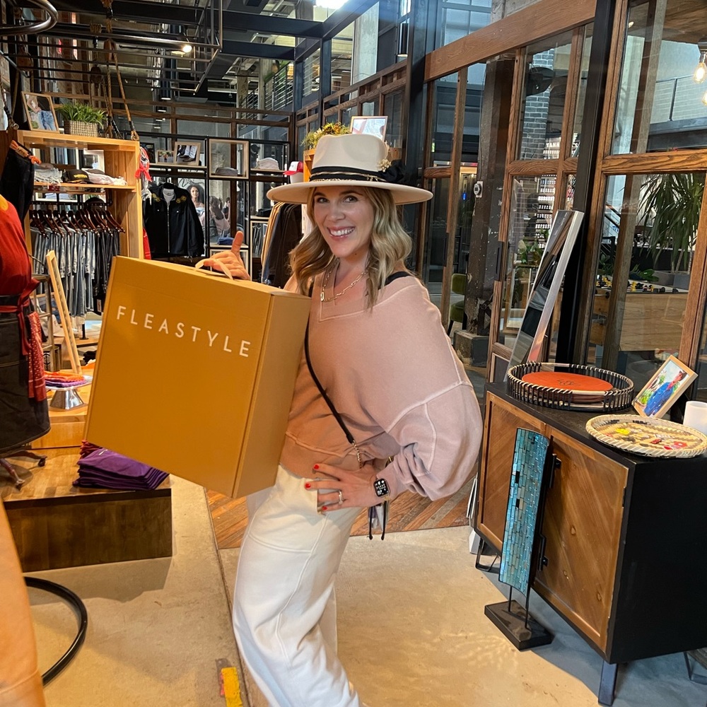 Meet your Posher, Lacy